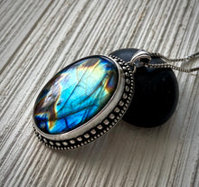 Load image into Gallery viewer, Beaded Labradorite Pendant