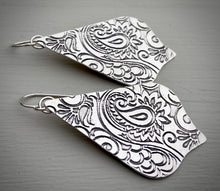 Load image into Gallery viewer, Paisley Drop Earrings